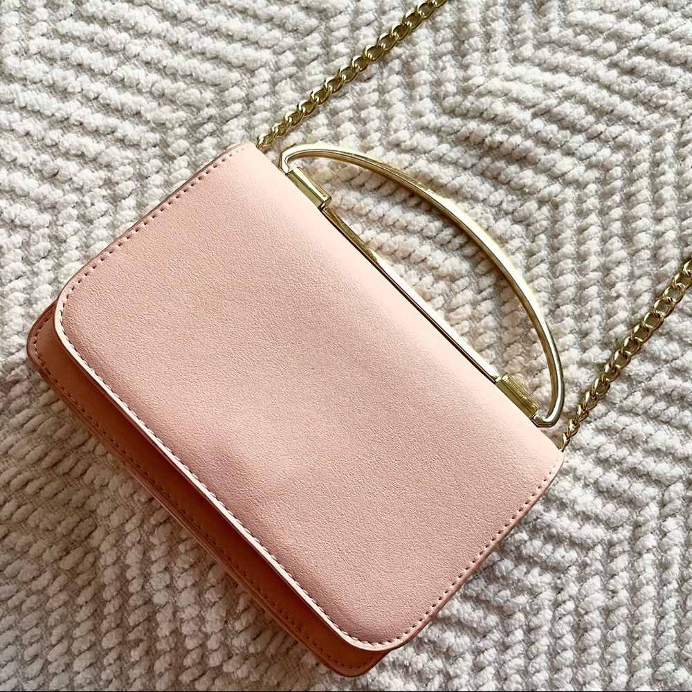 BCBGMAXAZRIA Light Pink Crossbody Gold Accent Bag Small Purse